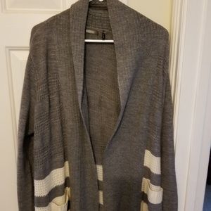 Daisy fluentes sweater